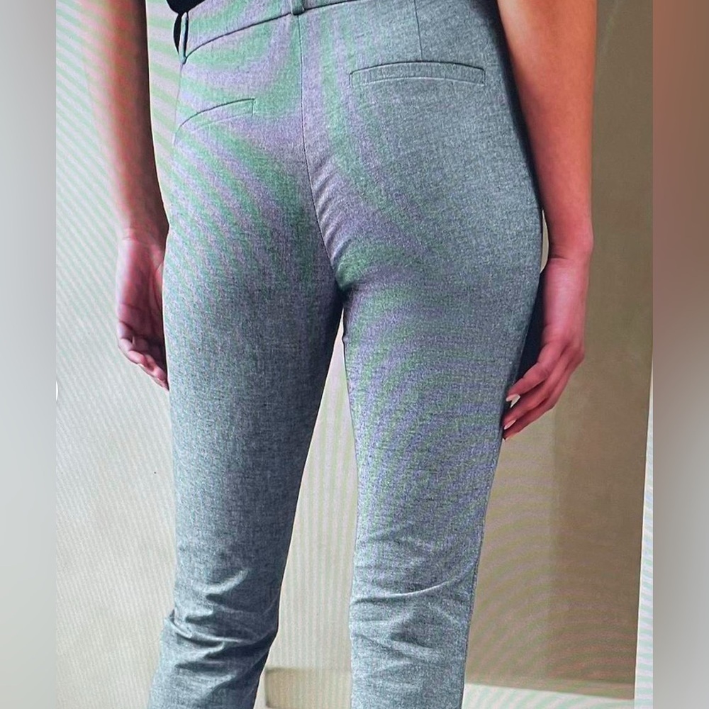 Banana Republic The Sloan Texture gray skinny dress pants, size 2 petite EUC - Picture 2 of 8